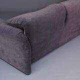 3-seater model Maralunga sofa by Vico Magistretti, Cassina