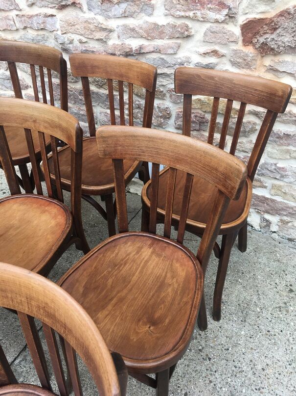 Suite of 9 bistro chairs
