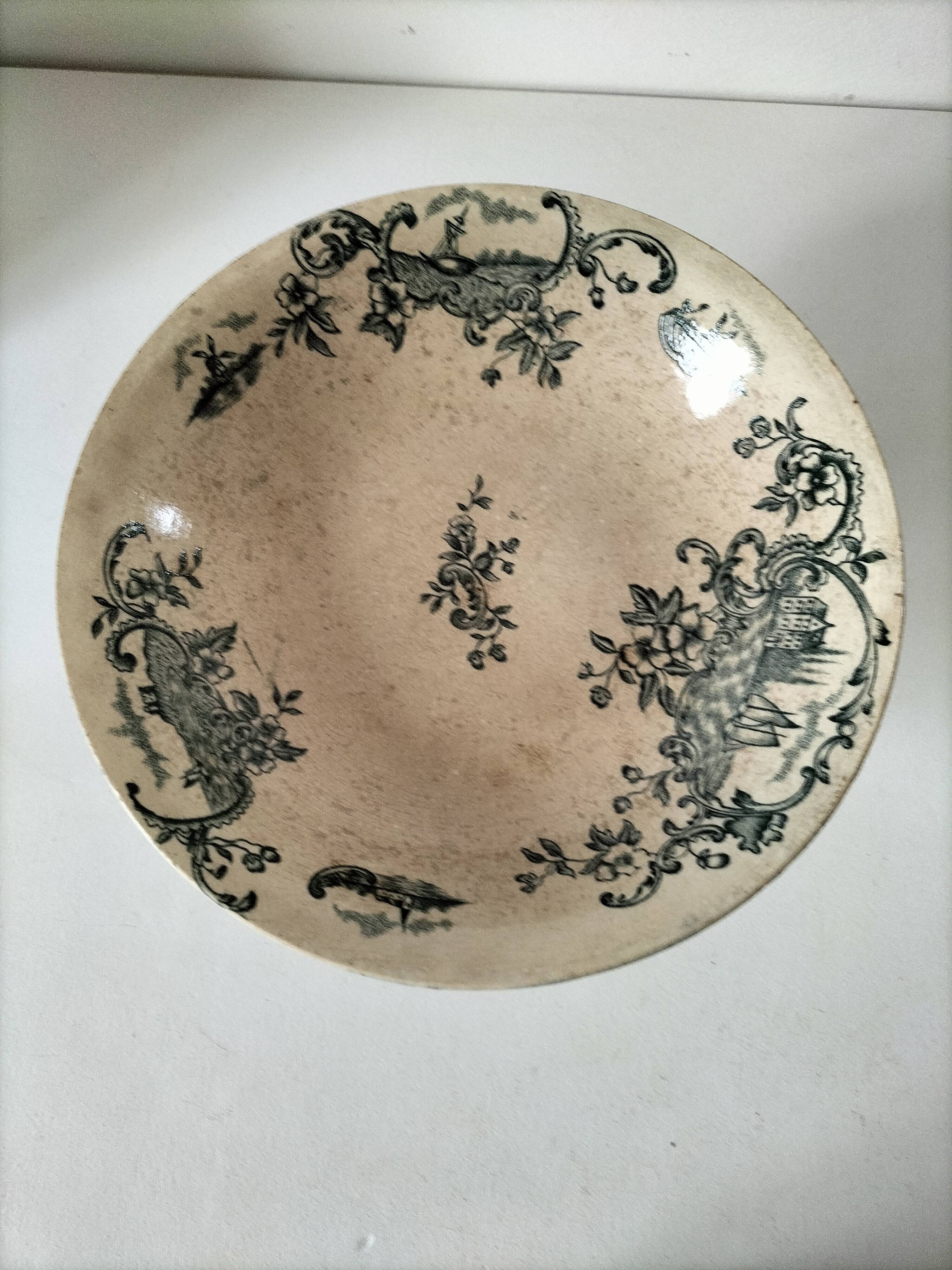 Fine earthenware bowl on a pedestal base – Grigny factory, circa 1830–1860