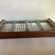 Ancien plateau bois serviteur et raviers en verre moulé
