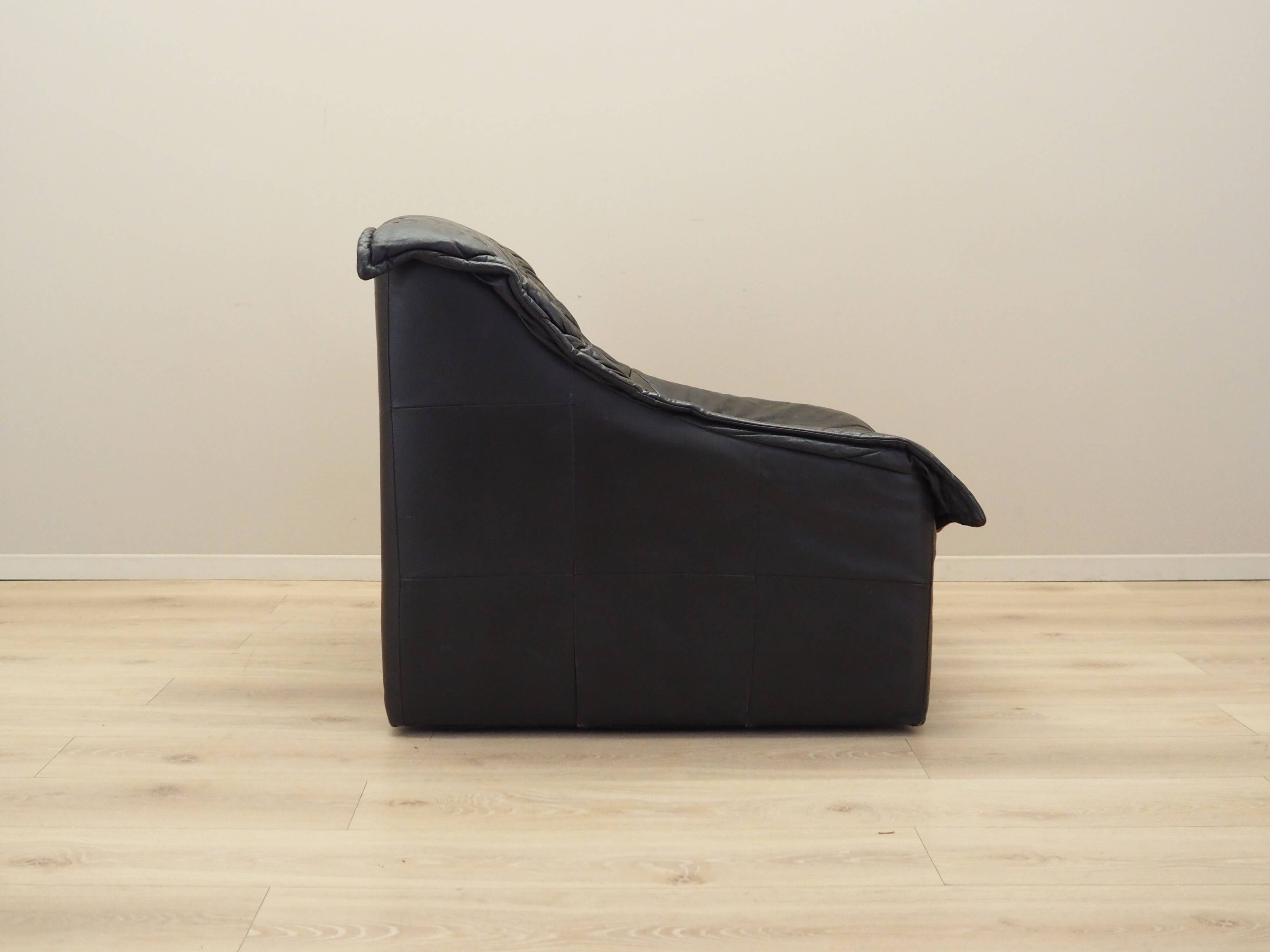 Fauteuil en cuir, design italien, années 1960, production : Italie