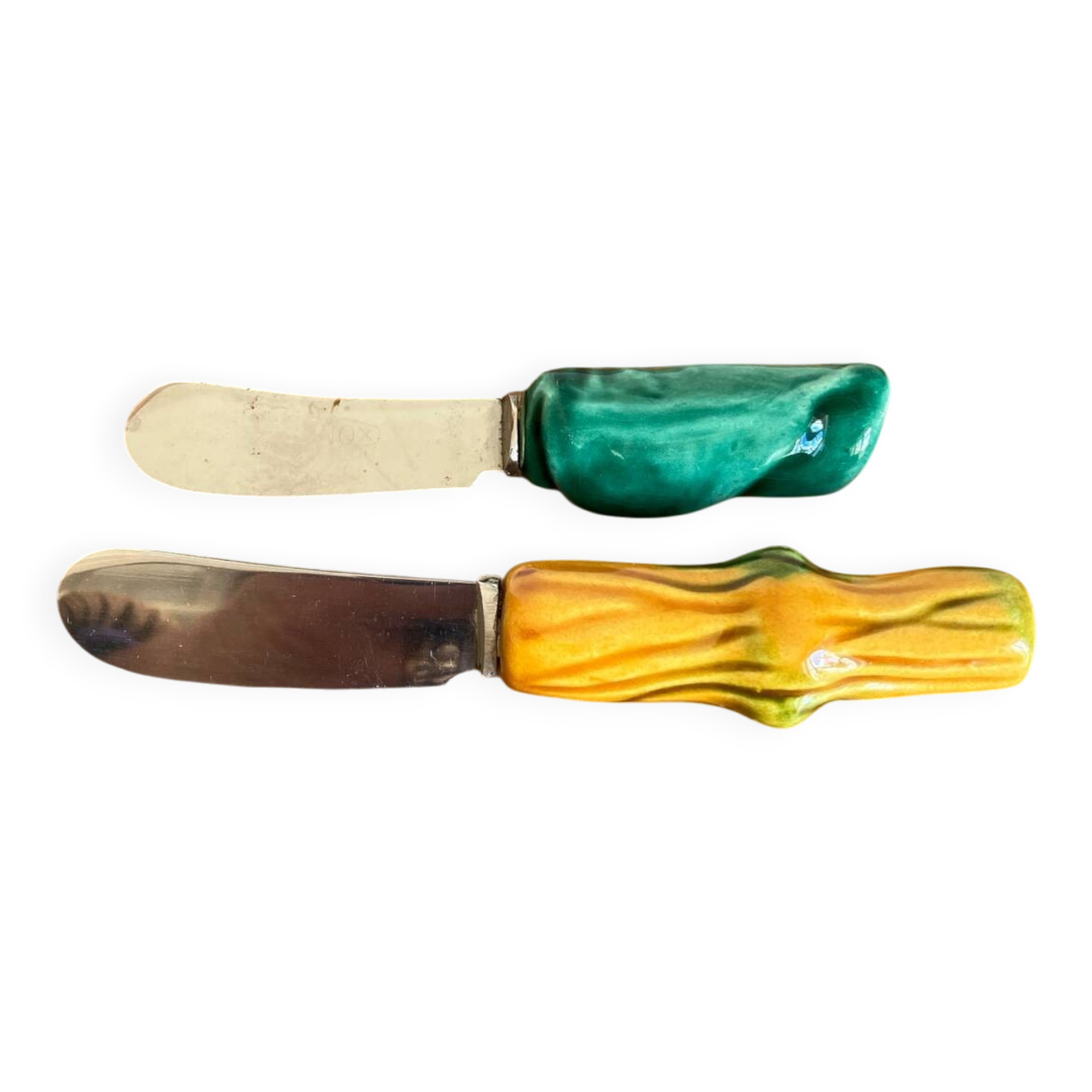 2 slipware knives