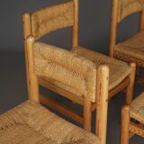 4 chaises de salle à manger en pin et jonc de mer dans le goût de Charlotte Perriand, années 1960