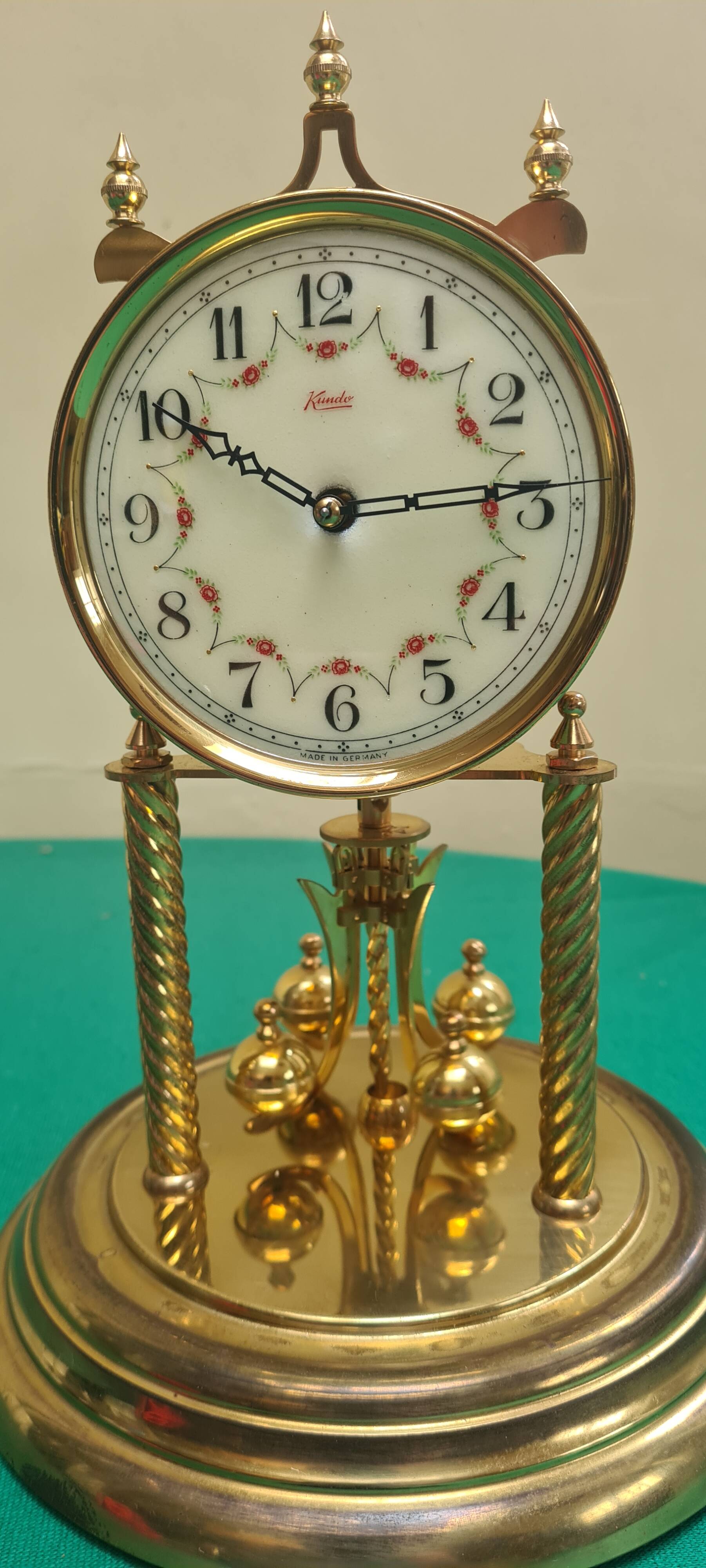 Kundo 400 day pendulum