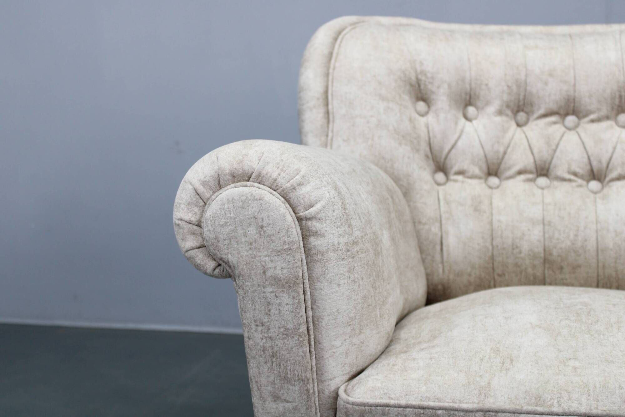 Pair of Art Deco club armchairs, Czechoslovakia, 1940s