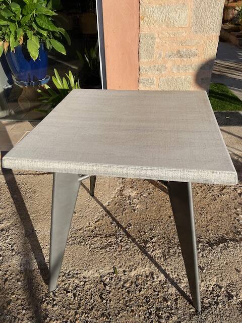 Guéridon Table pieds aile d'avion