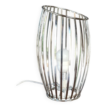 Cylinder design lamp with brushed metal blade