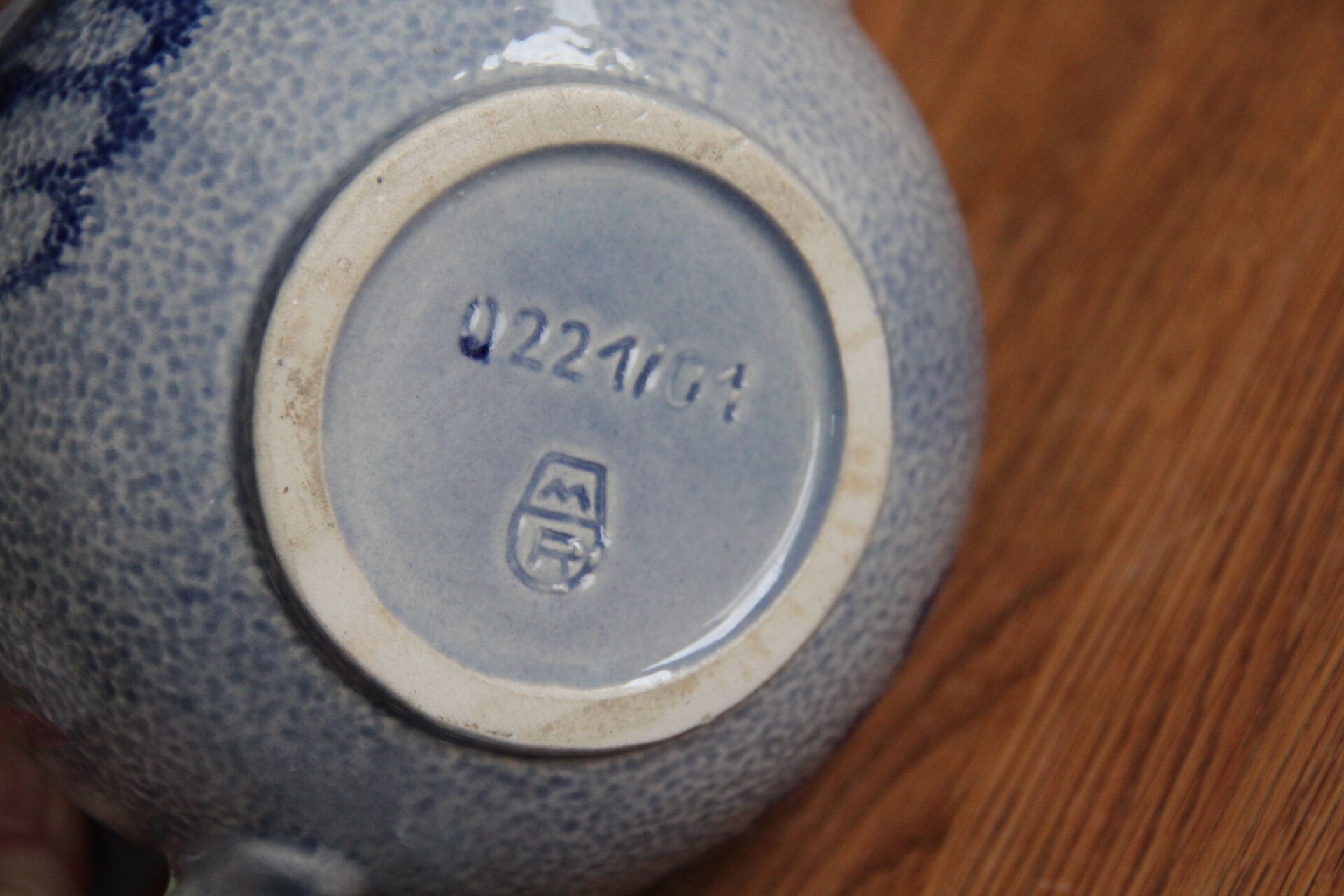 Rustic ceramic teapot glazed 1.4 L