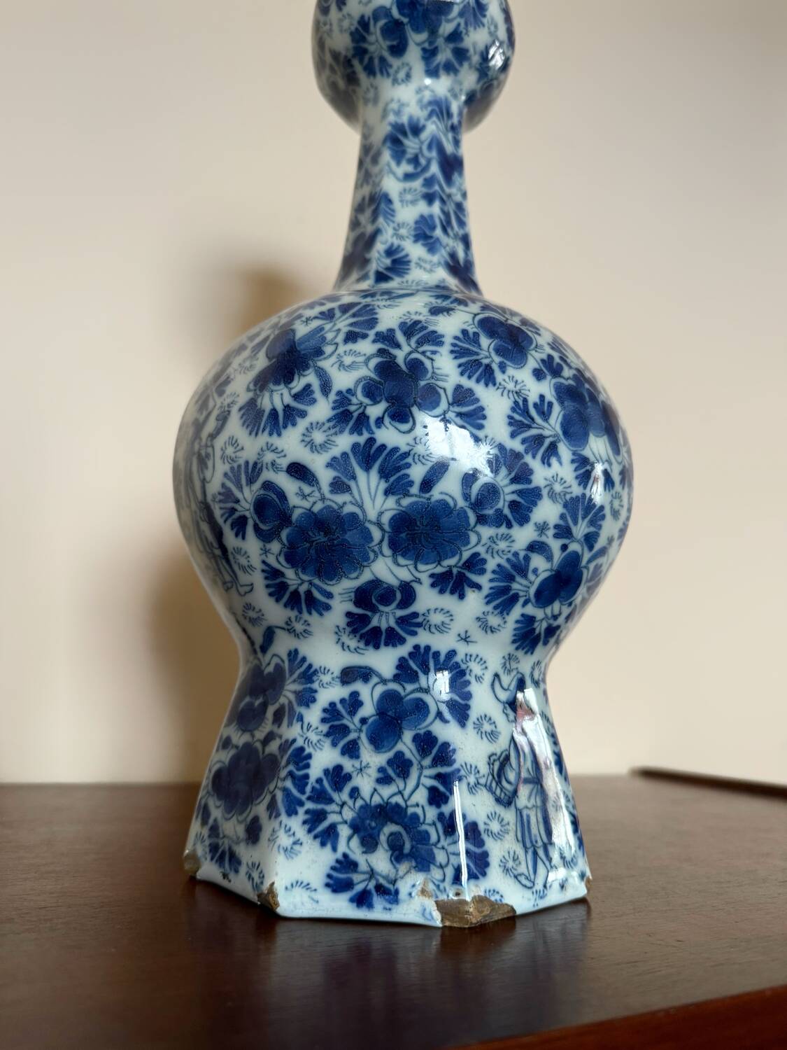 Vase en faïence de Delft, XVIIIème s.