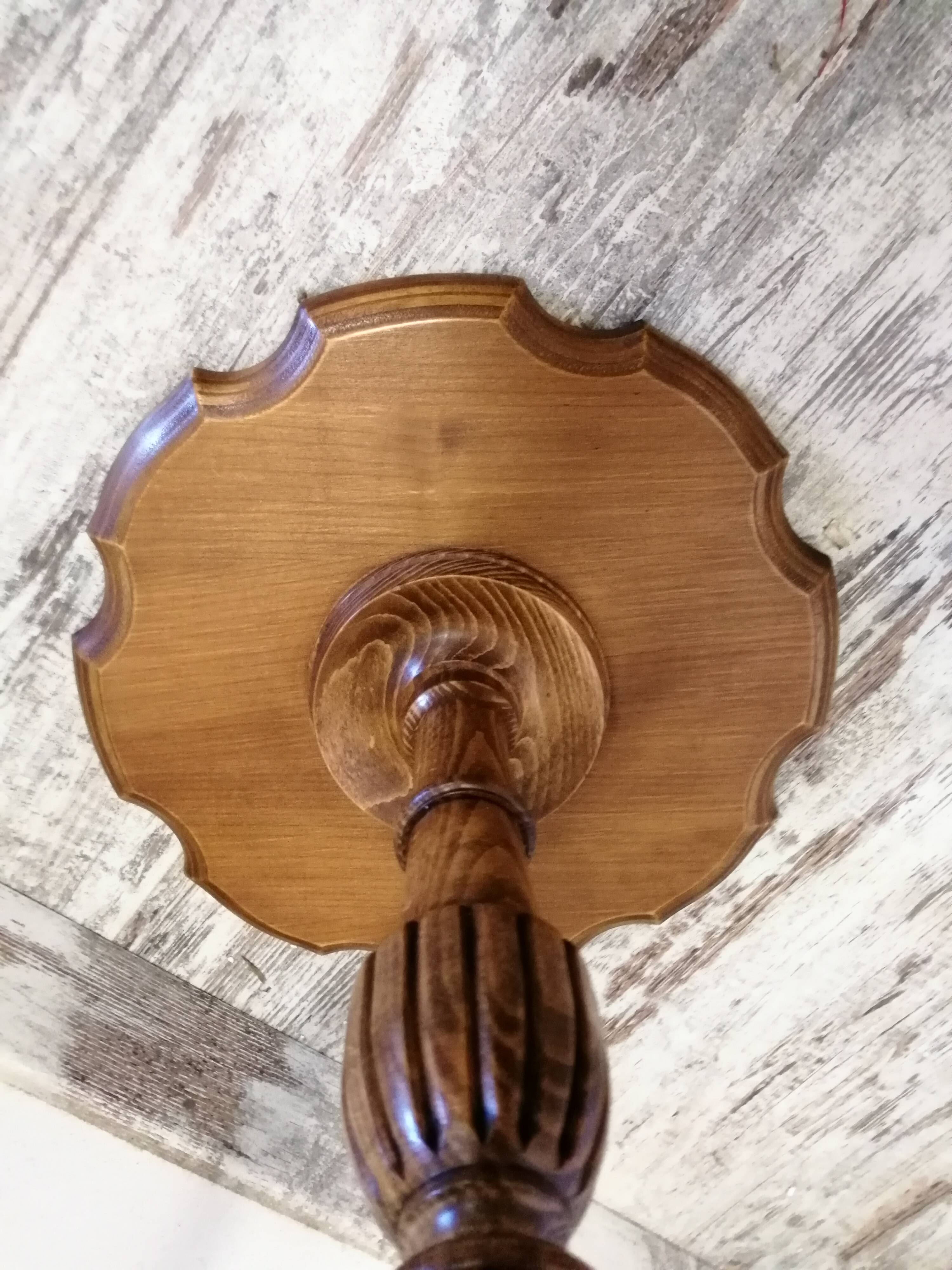 Wooden pedestal table