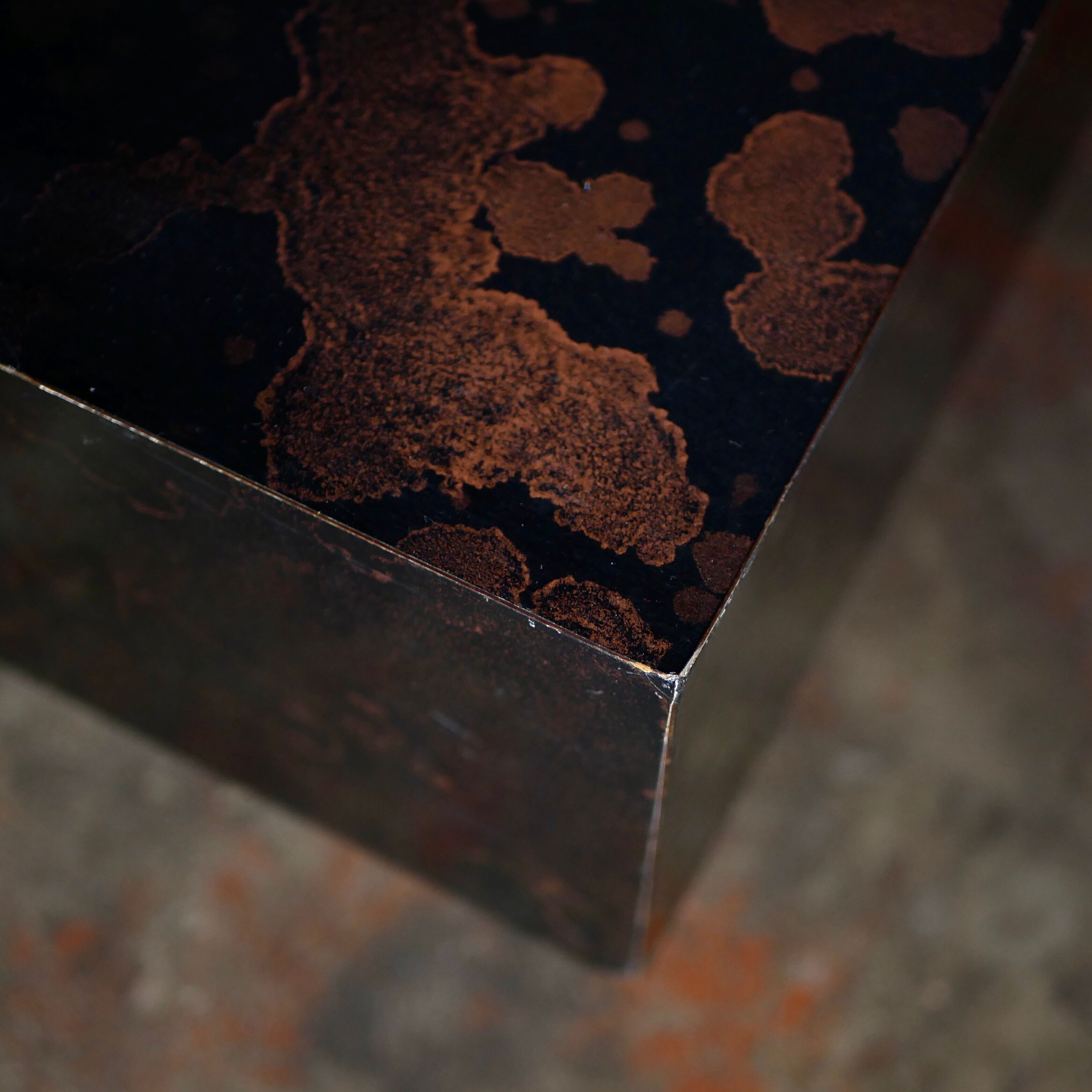 Table basse éruption solaire