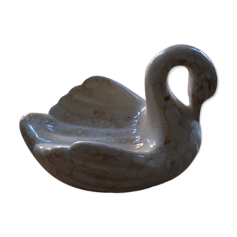 Empty swan ceramist pocket