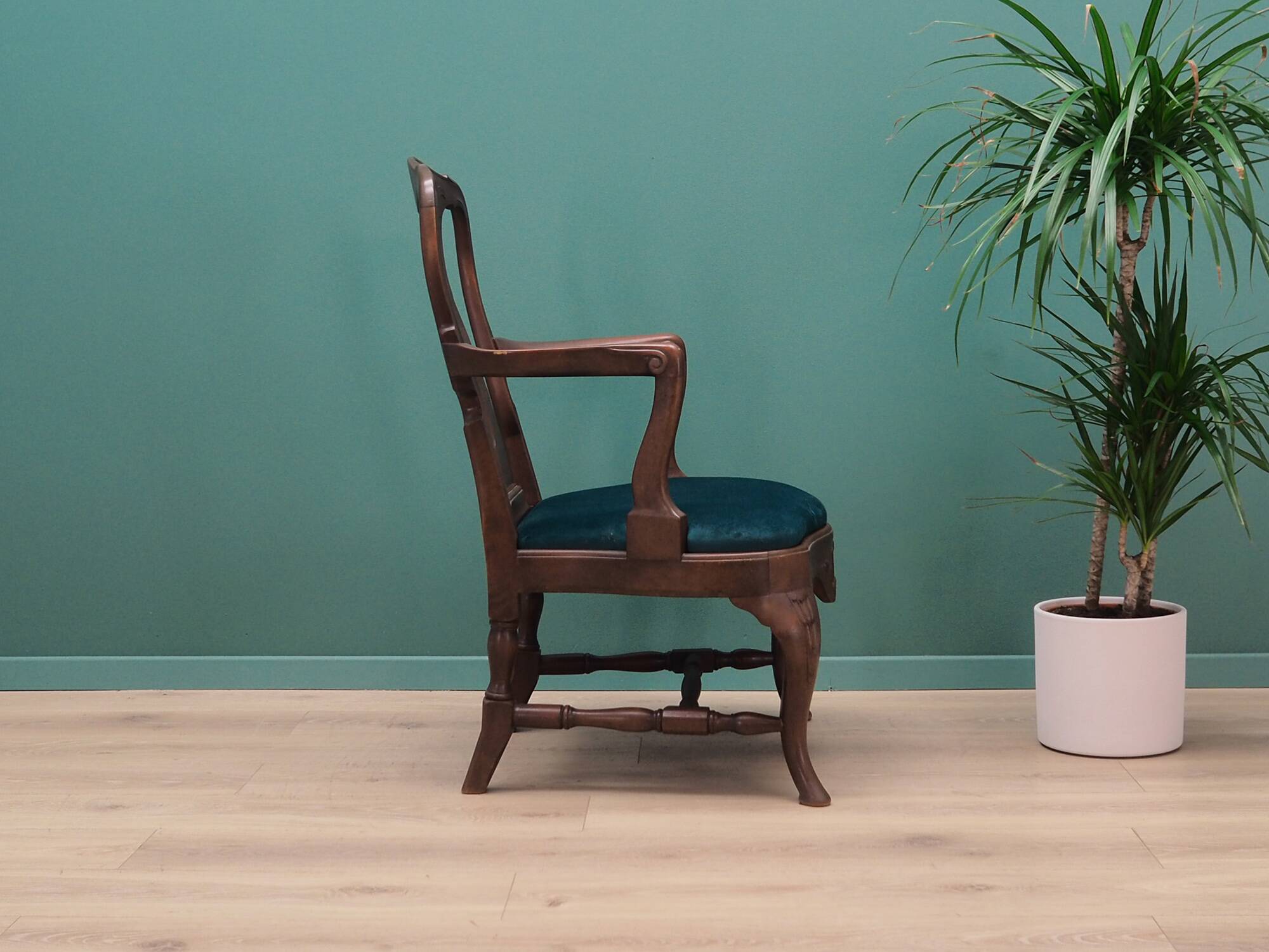 Living room set, style: Chippendale, 1970s, production: Denmark