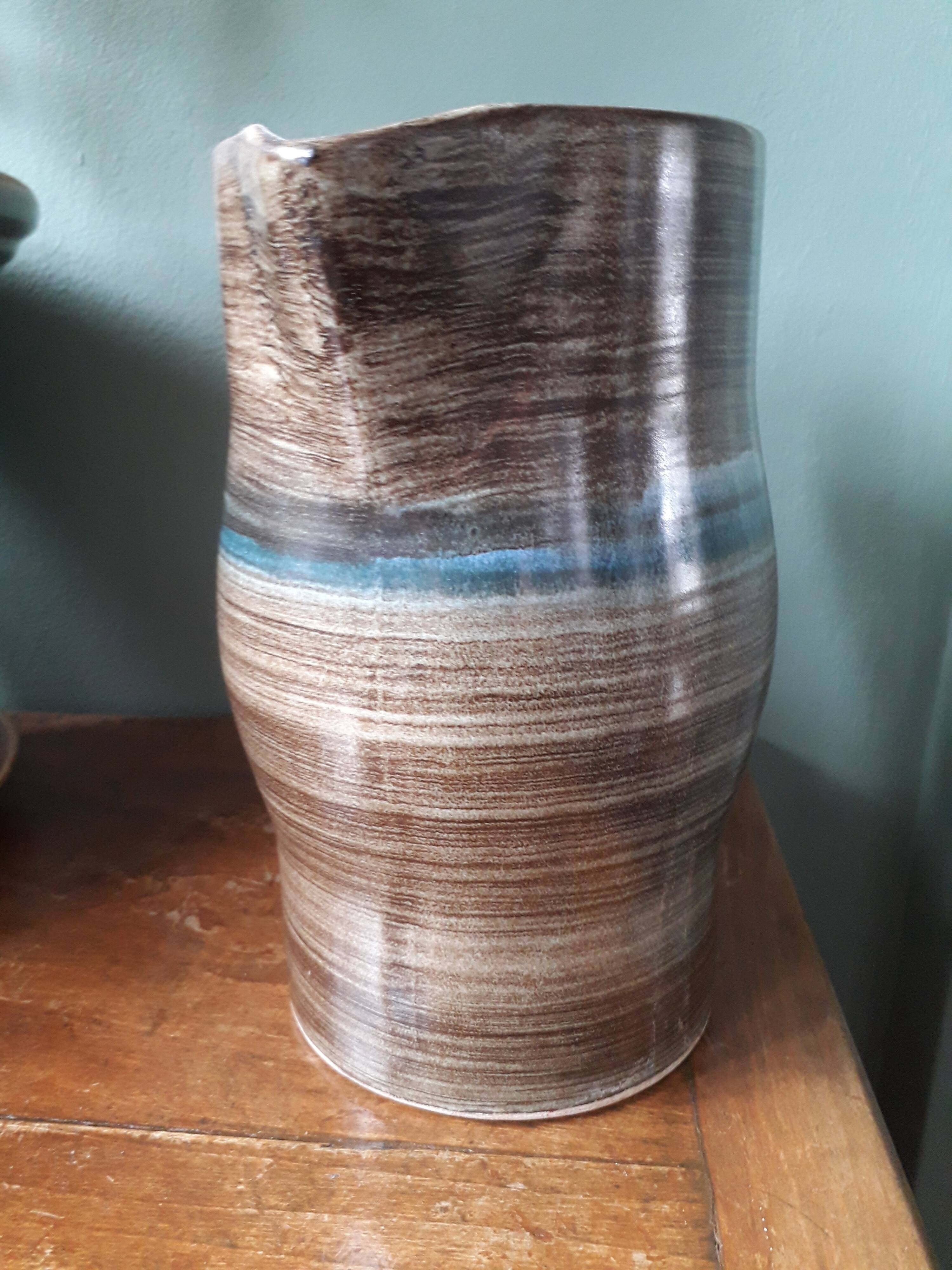 Vintage ceramic vase signed by the Longchamp factory