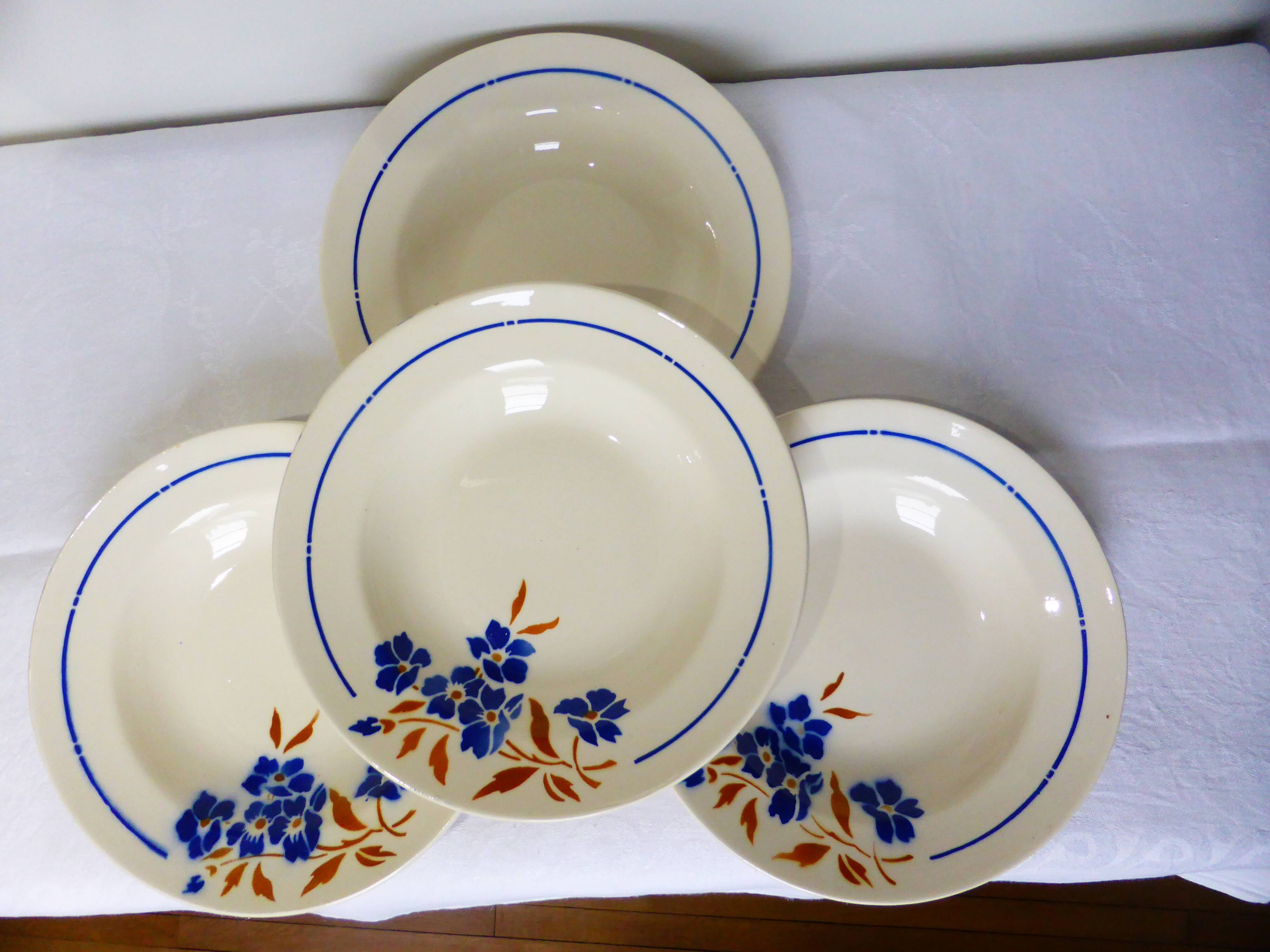 4 vintage Badonviller deep plates 211235