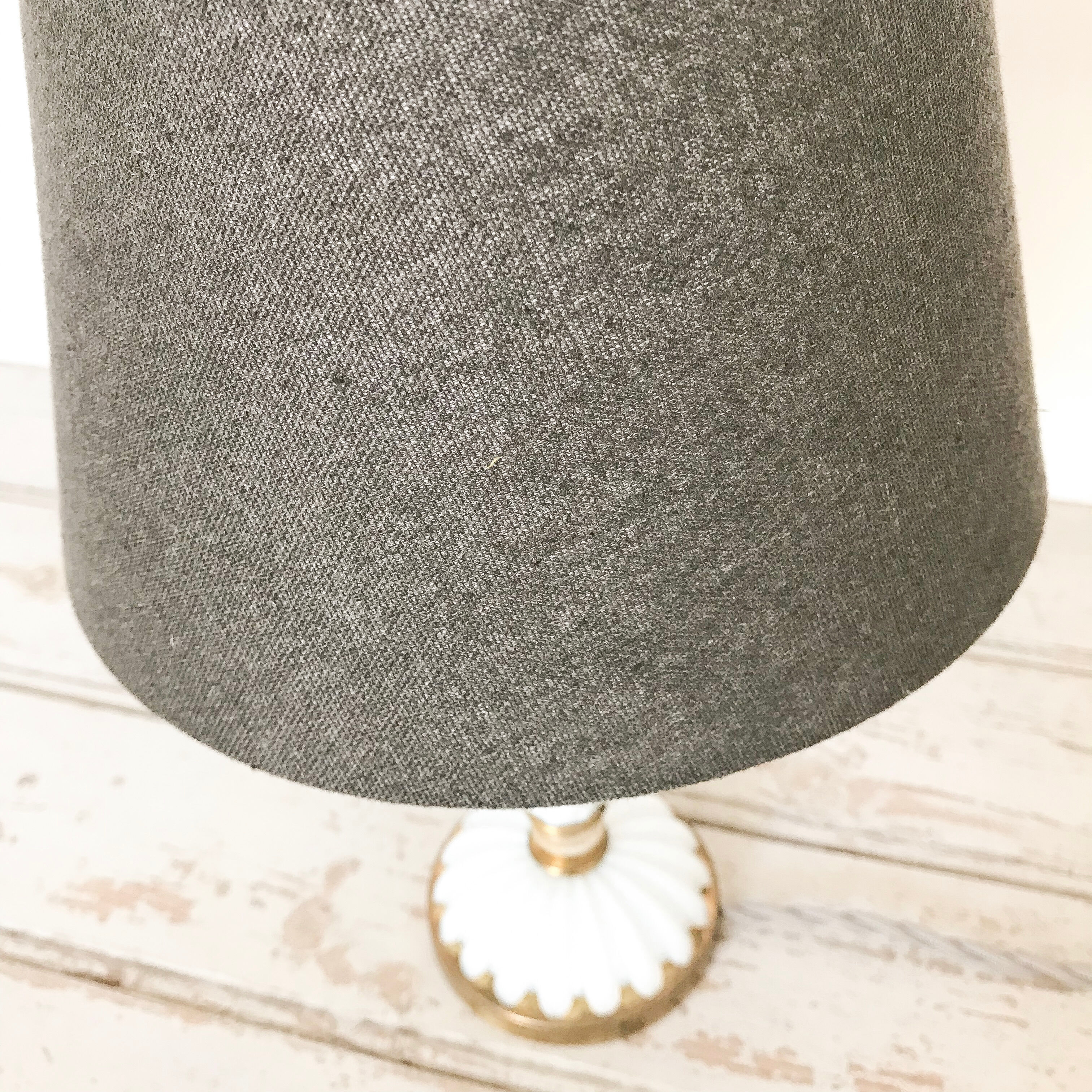 Pineapple opaline table lamp