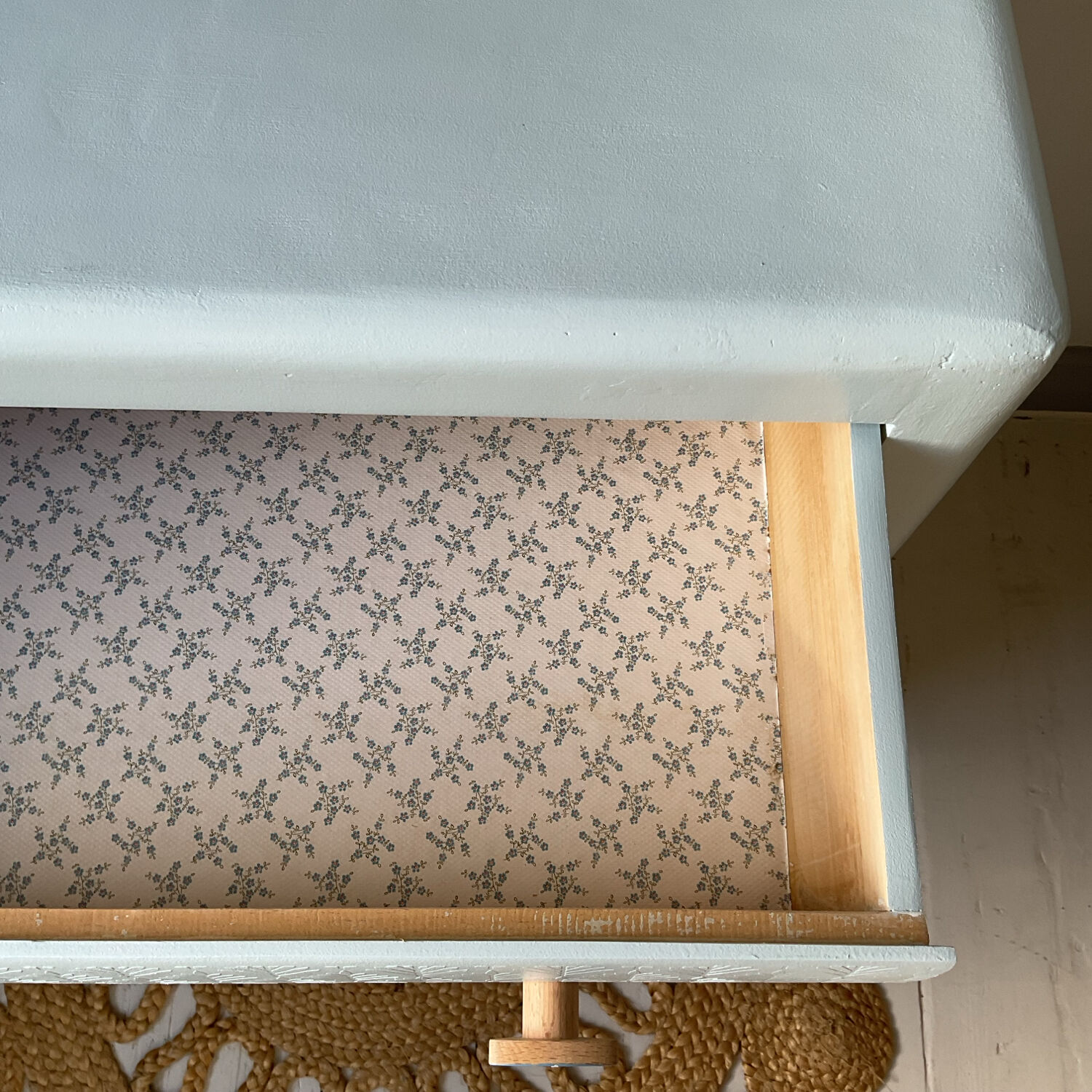 Vintage chest of drawers