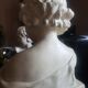 Buste de femme en platre La liseuse