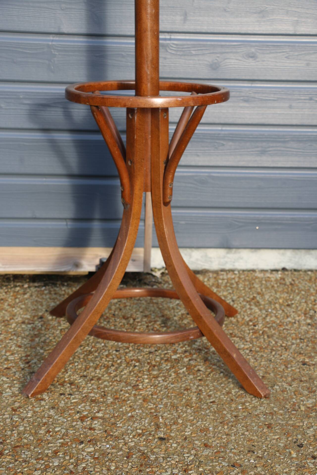 BAUMANN parrot coat rack dark beech umbrella stand olive head