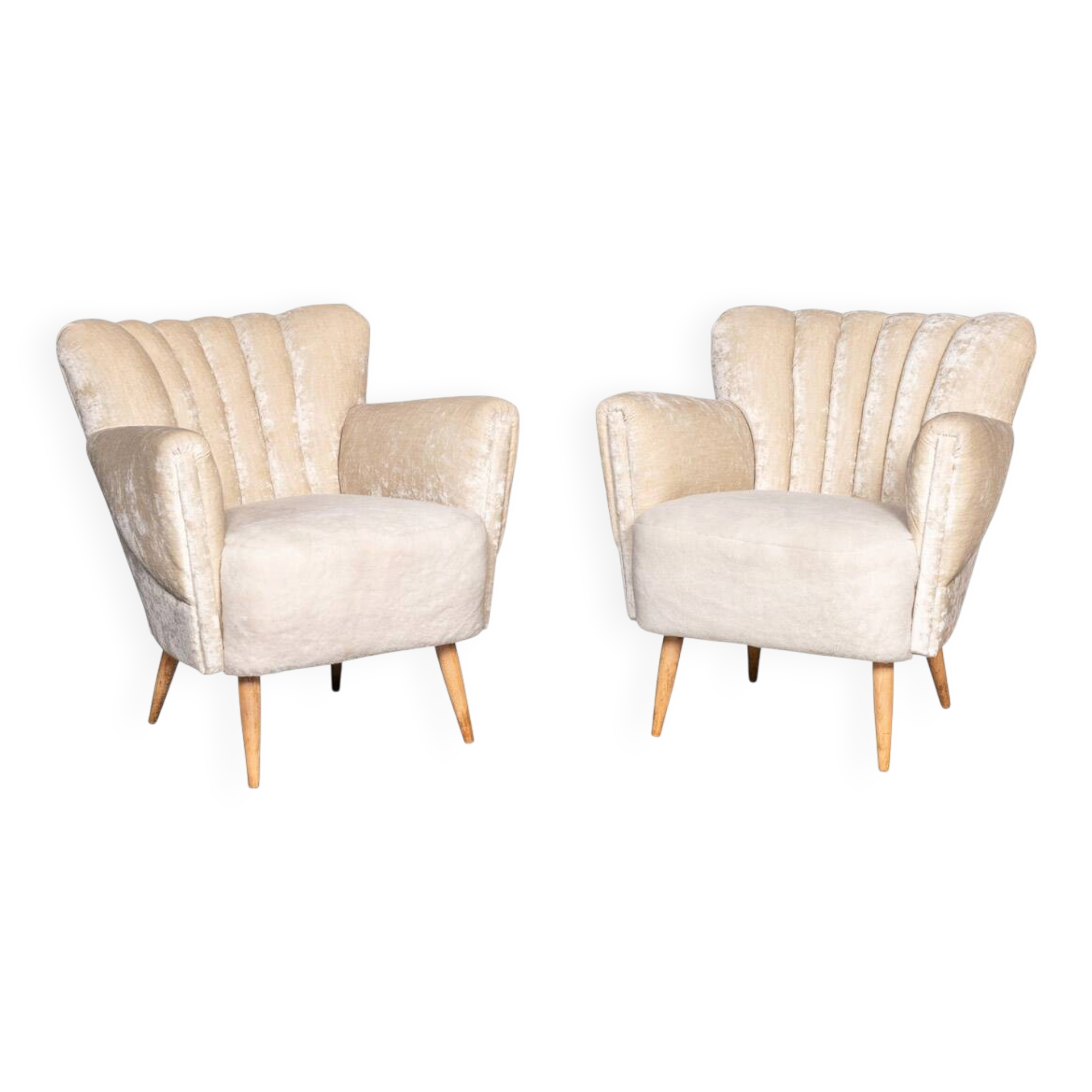 ELEGANT 20thC PAIR OF BOUDOIR SHELL-BACK CHAIRS c.1950