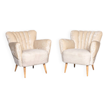 ELEGANT 20thC PAIR OF BOUDOIR SHELL-BACK CHAIRS c.1950