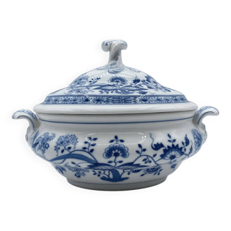 Hutschenreuther (Rosenthal) "Blue Onion" (Zwiebelmuster) Soup Tureen
