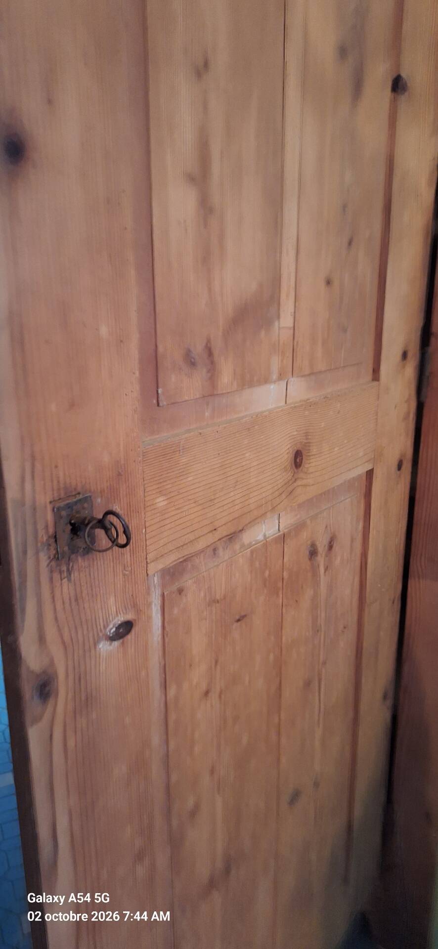 High bonnetière wardrobe rustic fir
