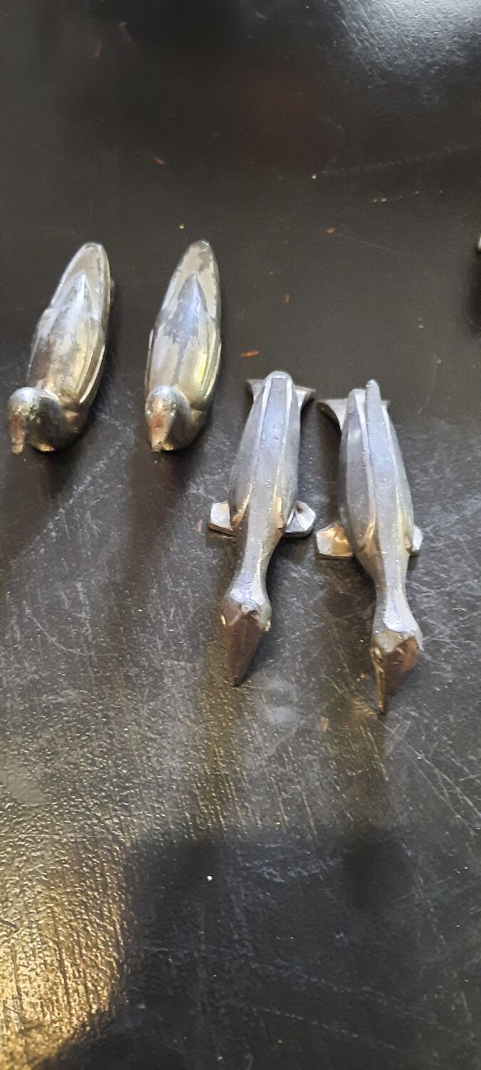 10 animal knife holders