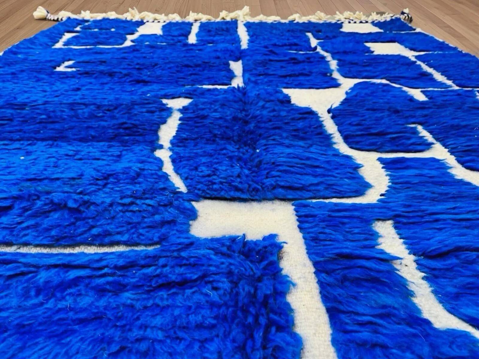 Traditional handmade wool rug 3 x 2 m