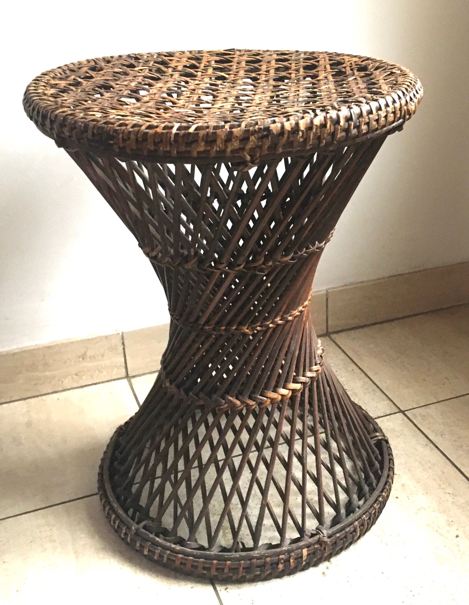 Rotin tab in diabolo style