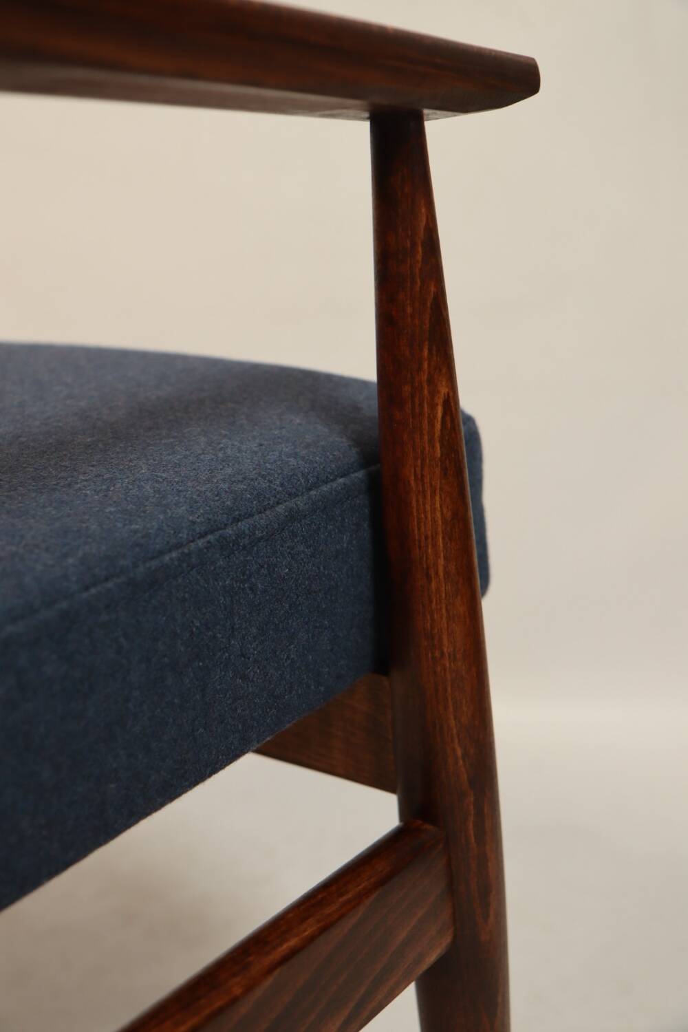 Vintage armchair natural wool blue marin modern design by H.Lis