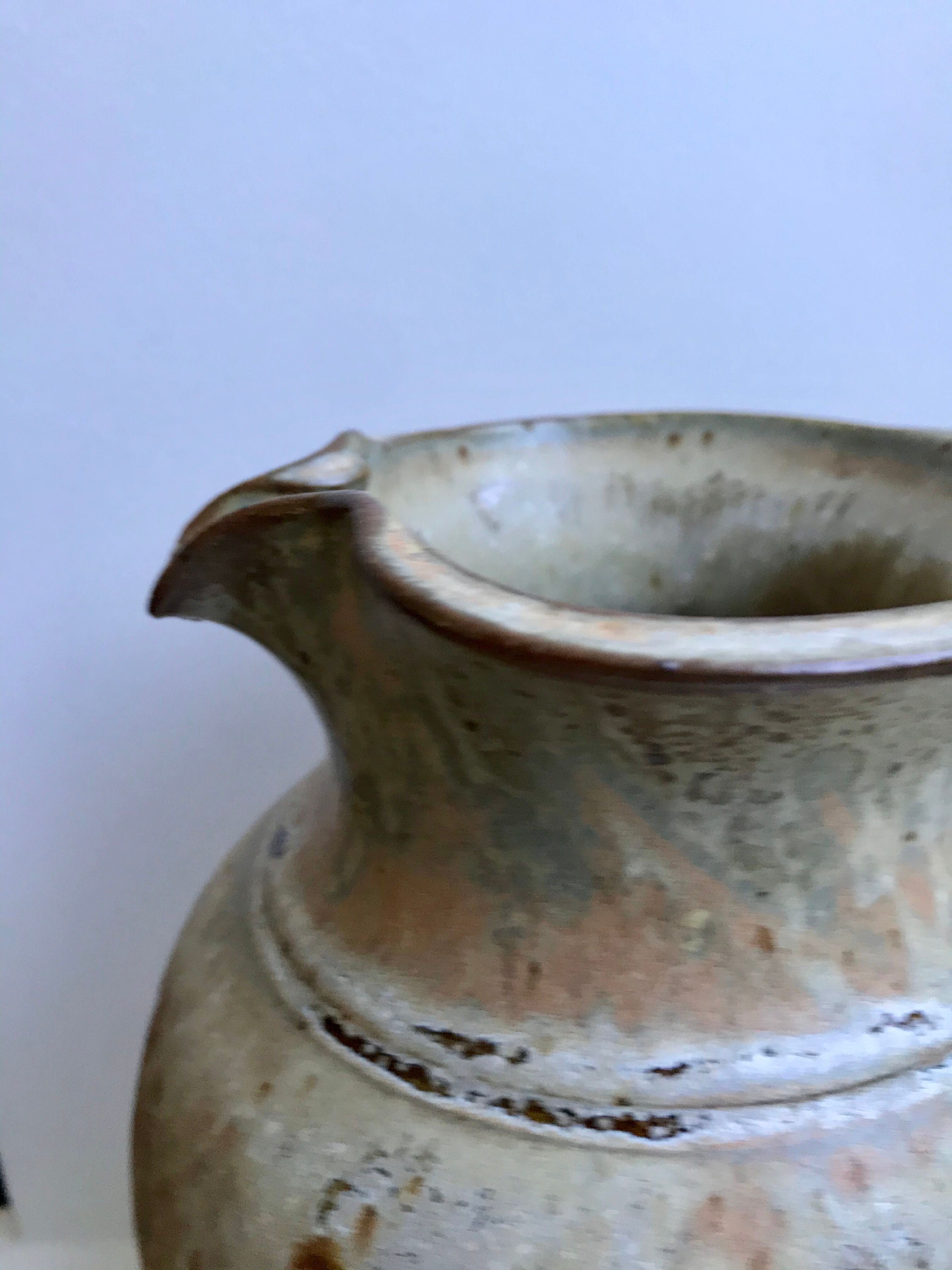 Pichet / broc en céramique / poterie émaillé années 60-70 signé