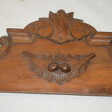 Pediment walnut
