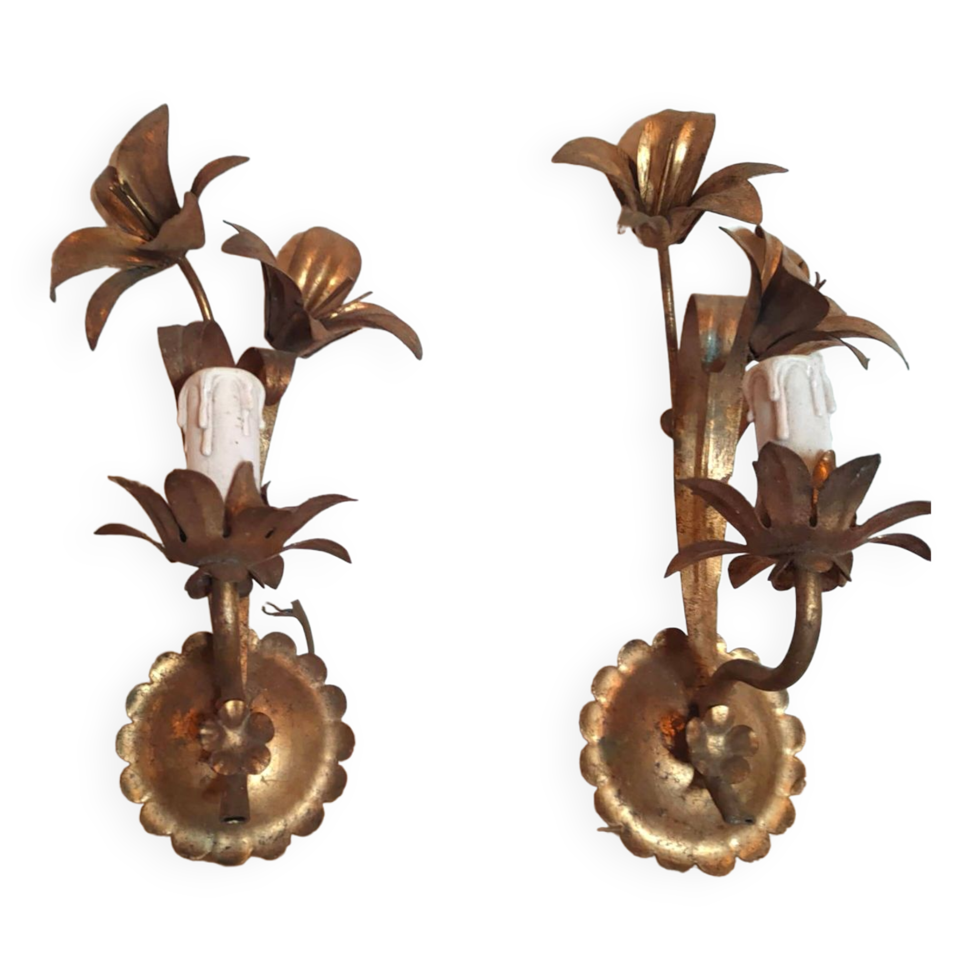Pair of lily flower sconces in gilded metal design 60s