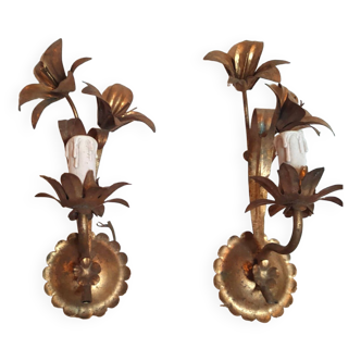 Pair of lily flower sconces in gilded metal design 60s