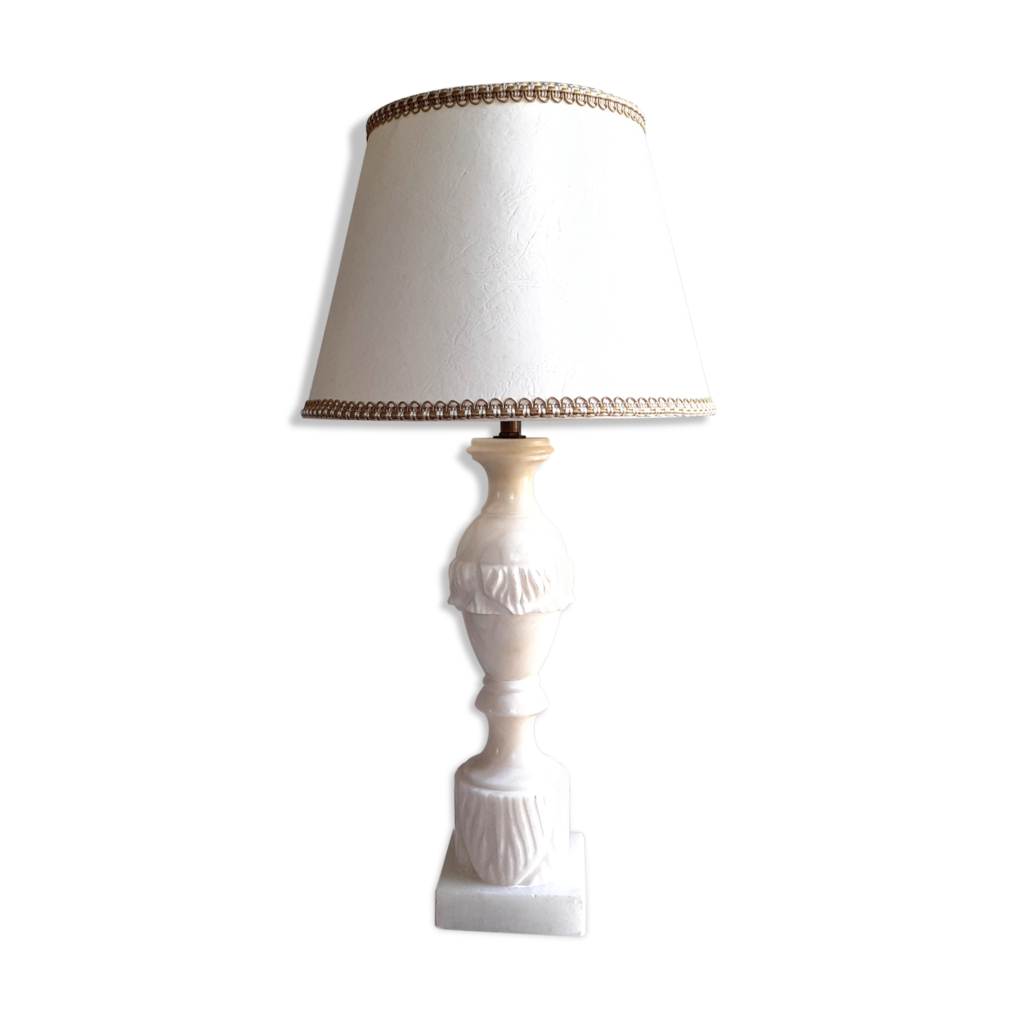 Alabaster marble lamp