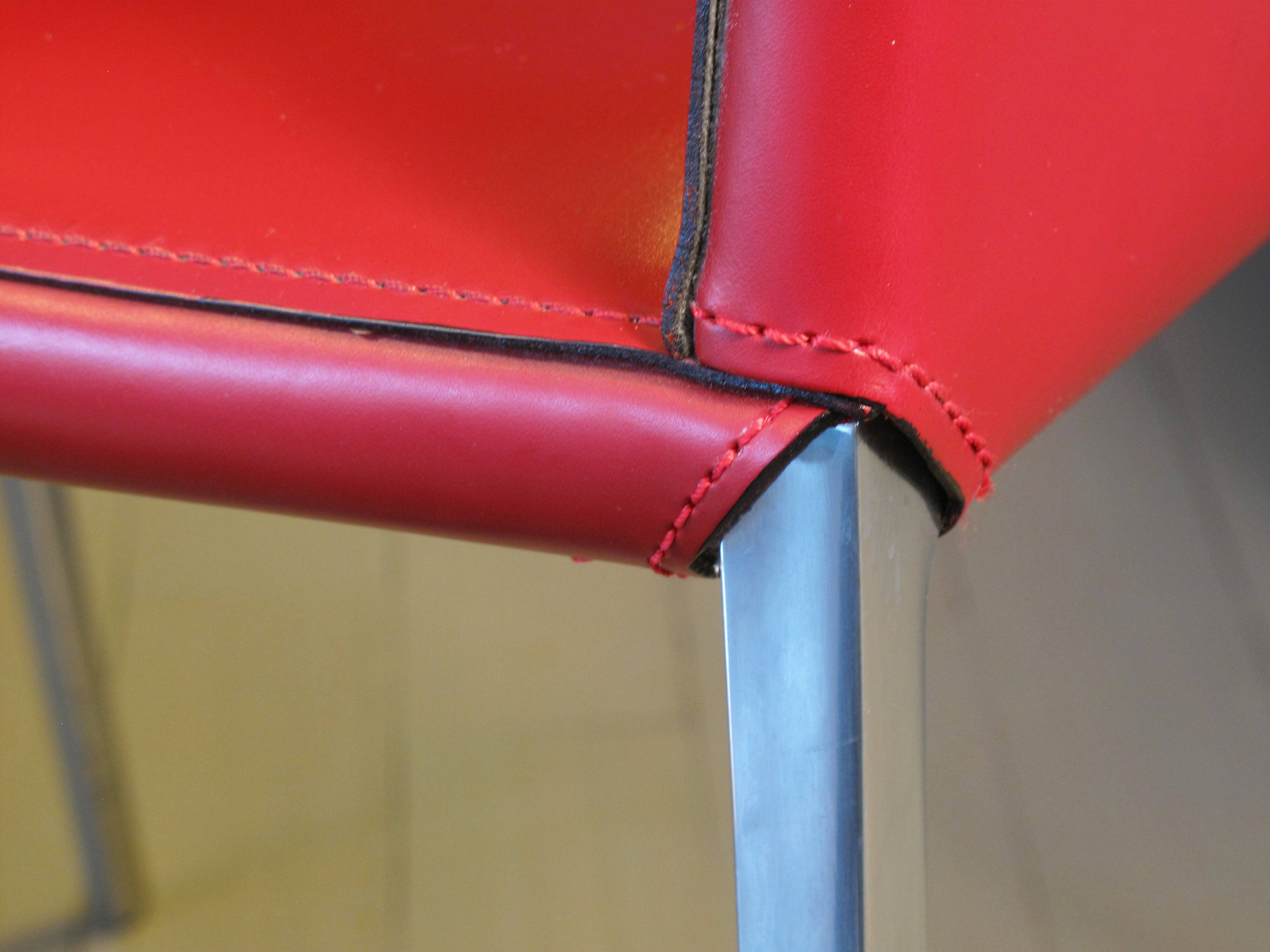 Set of 4 Zanotta armchairs in red leather