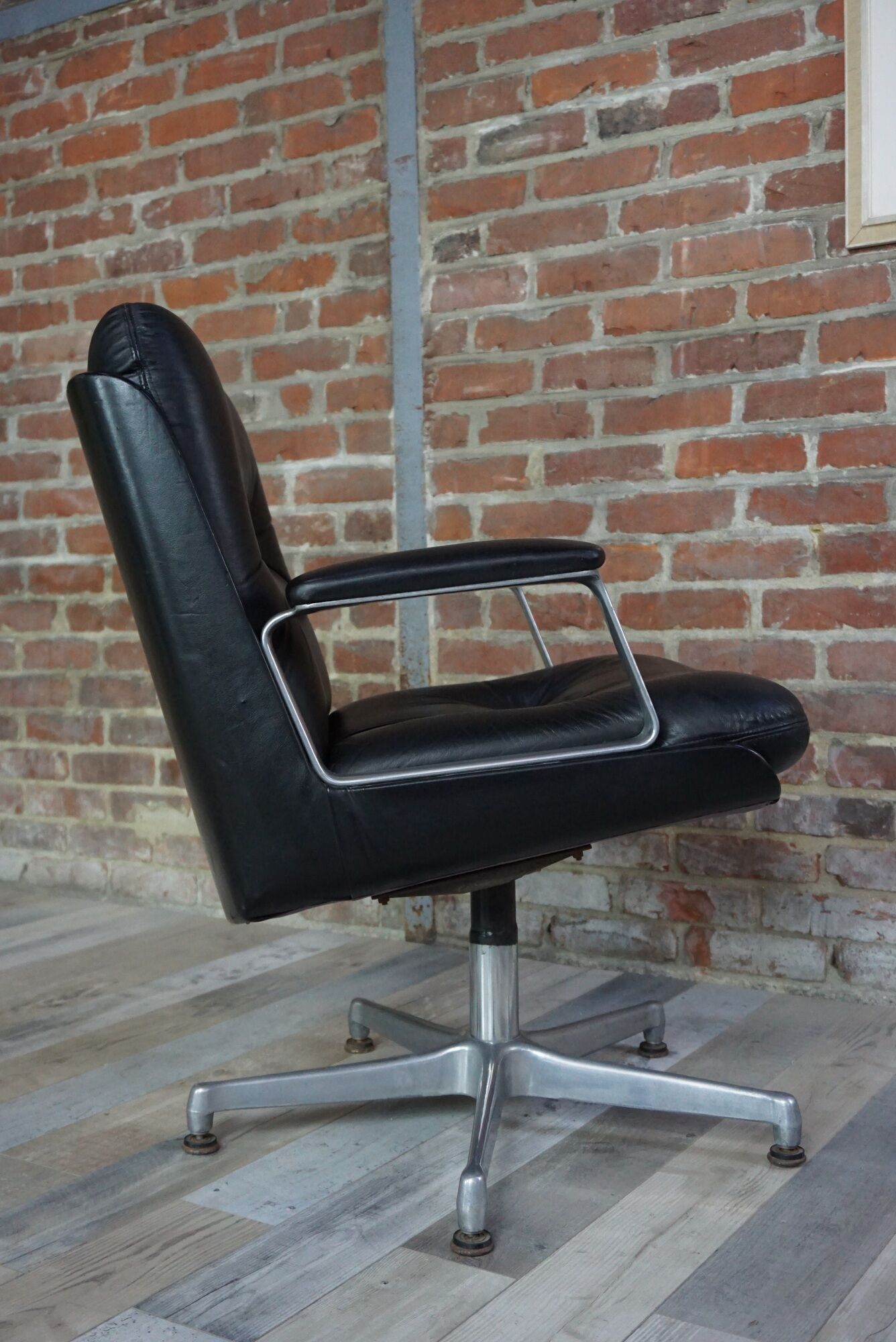 Fauteuil de bureau en cuir " Vaghi "design italien