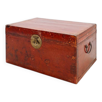 Chinese red lacquered leather trunk from the early 20th century.