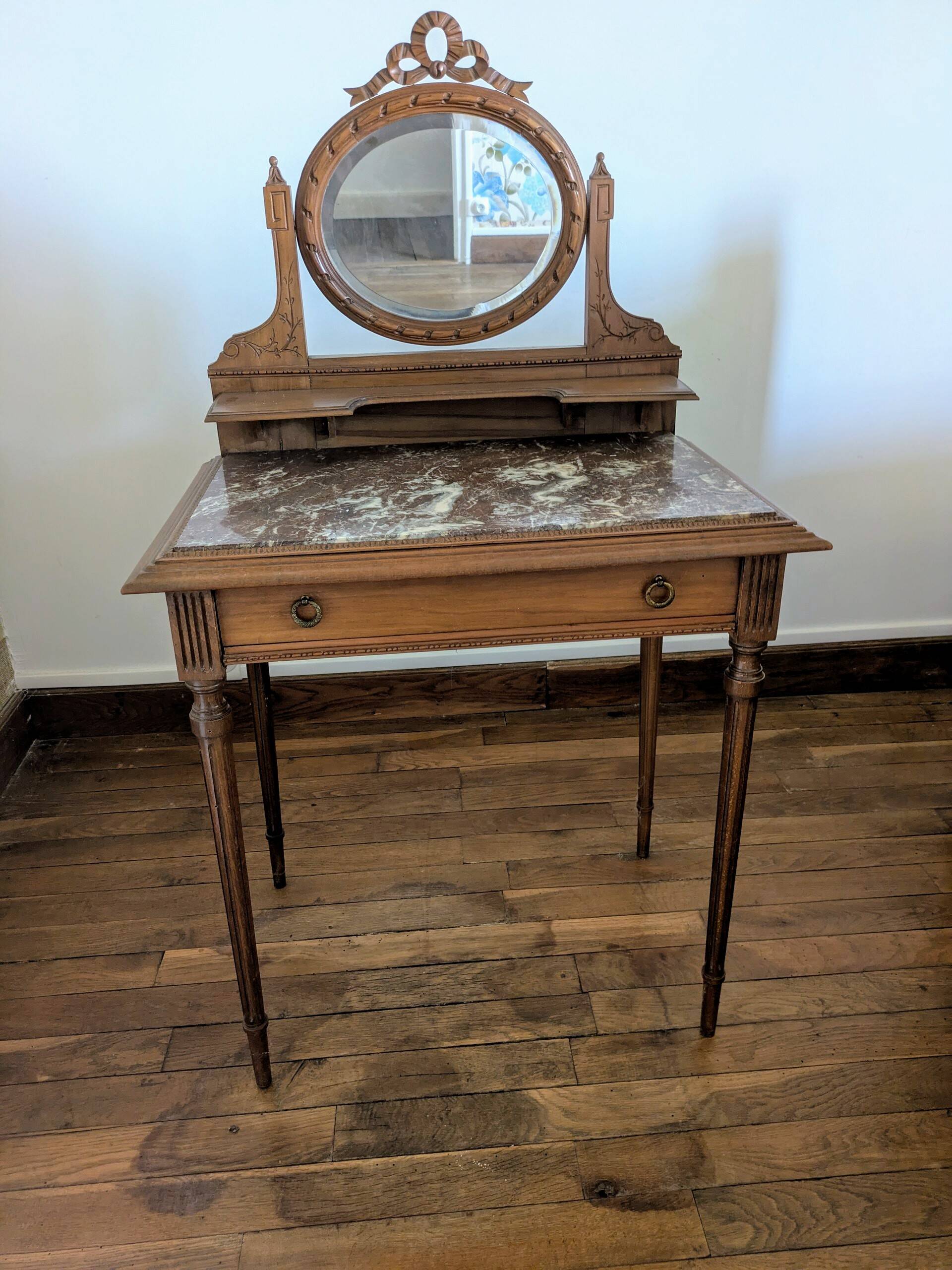 coiffeuse d'époque 1990 avec miroir  psyché orientable et marbre