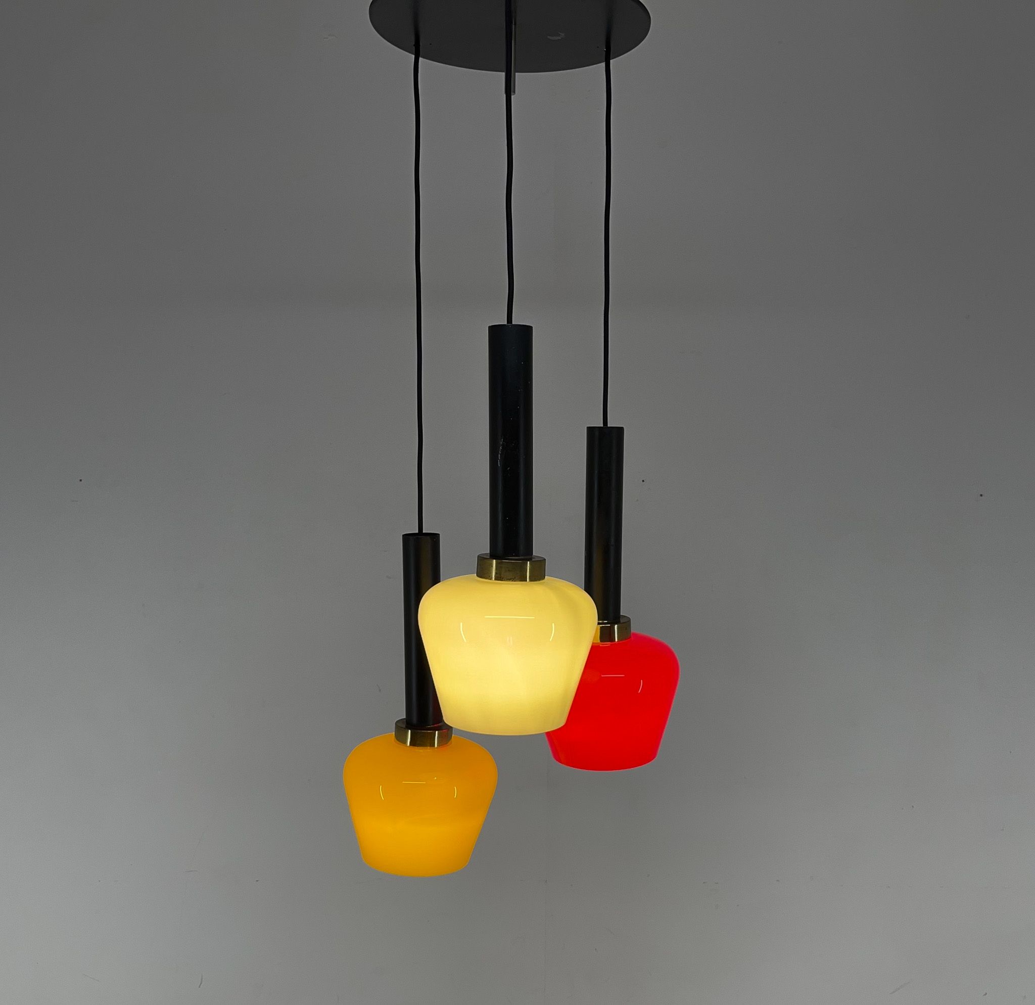 Suspension en cascade colorée italienne moderne du milieu du siècle