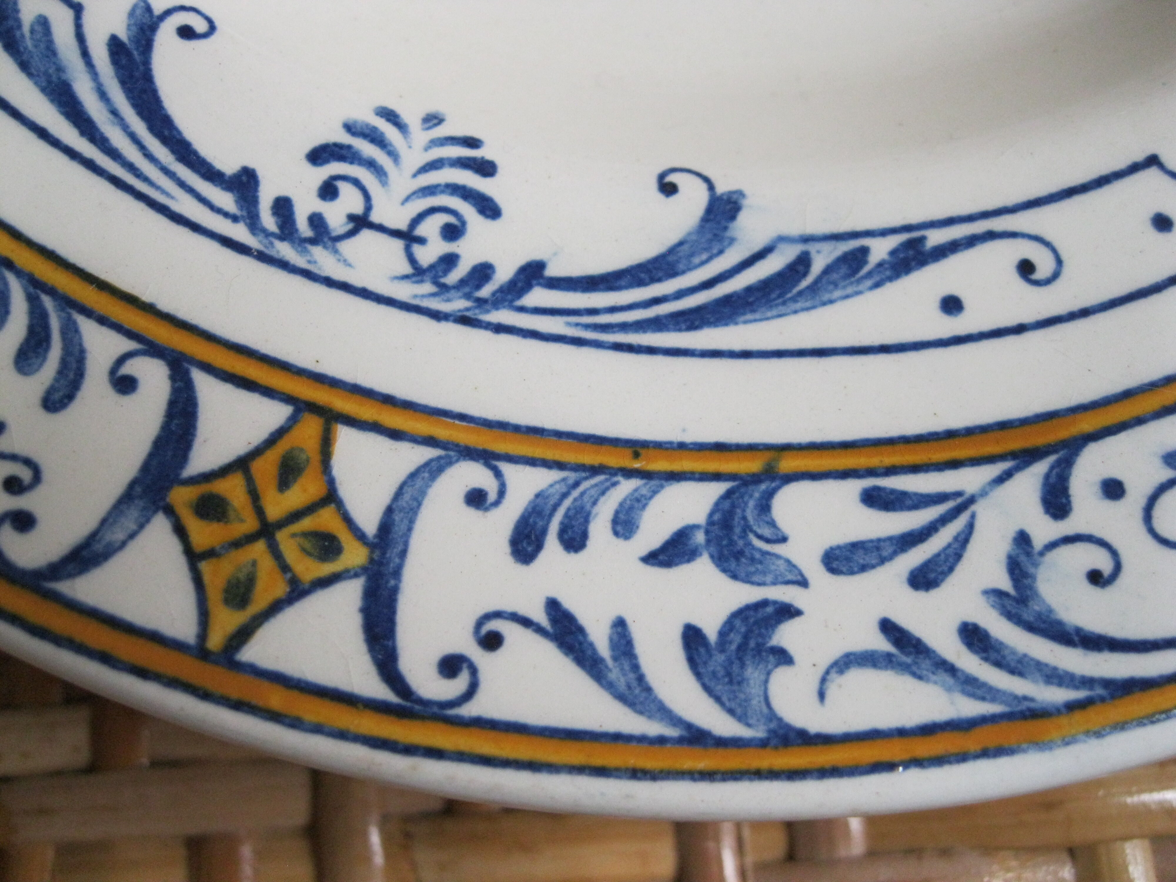 Round dish Creil and Montereau