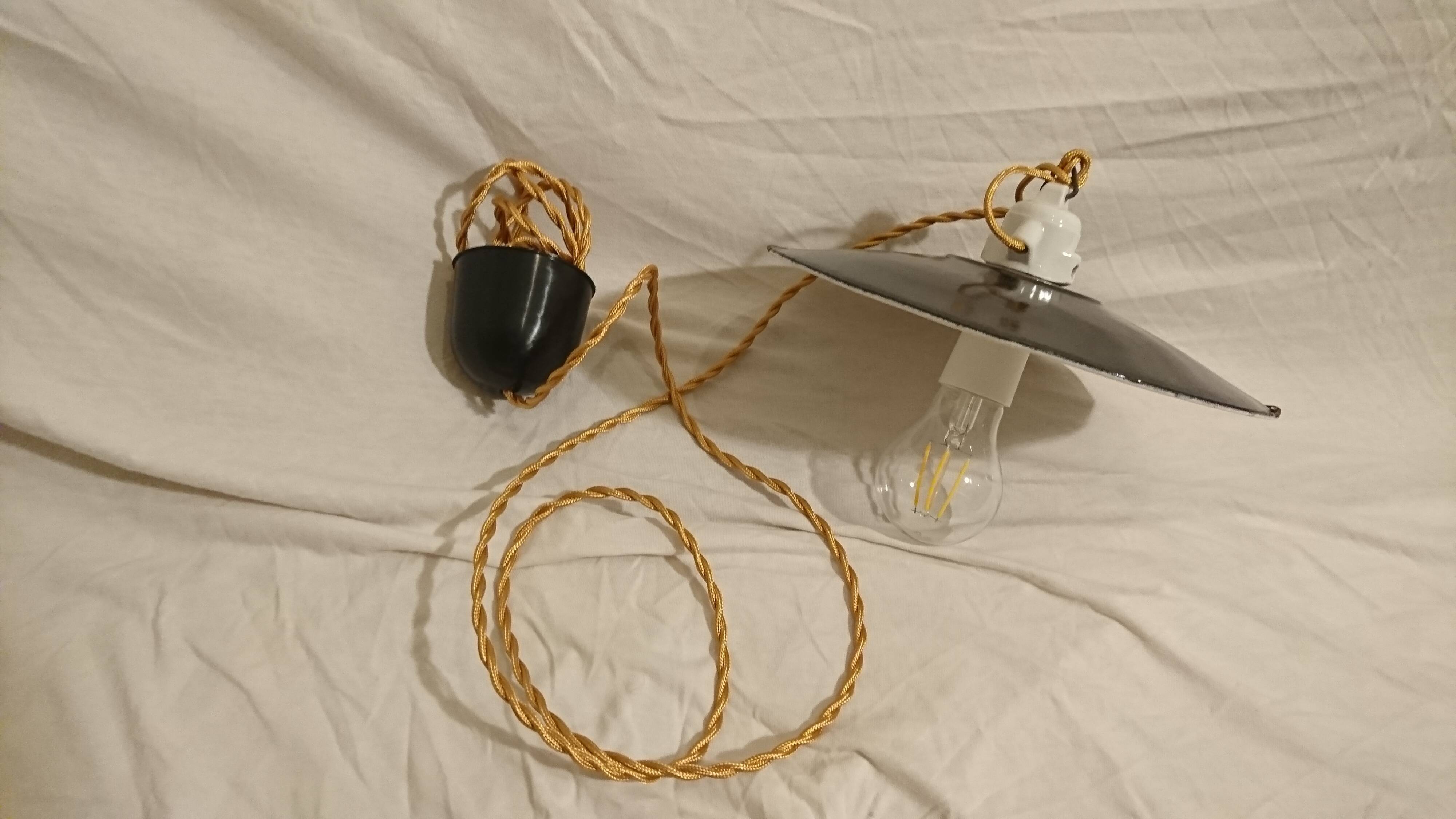 Chandelier workshop metal enamelled porcelain base
