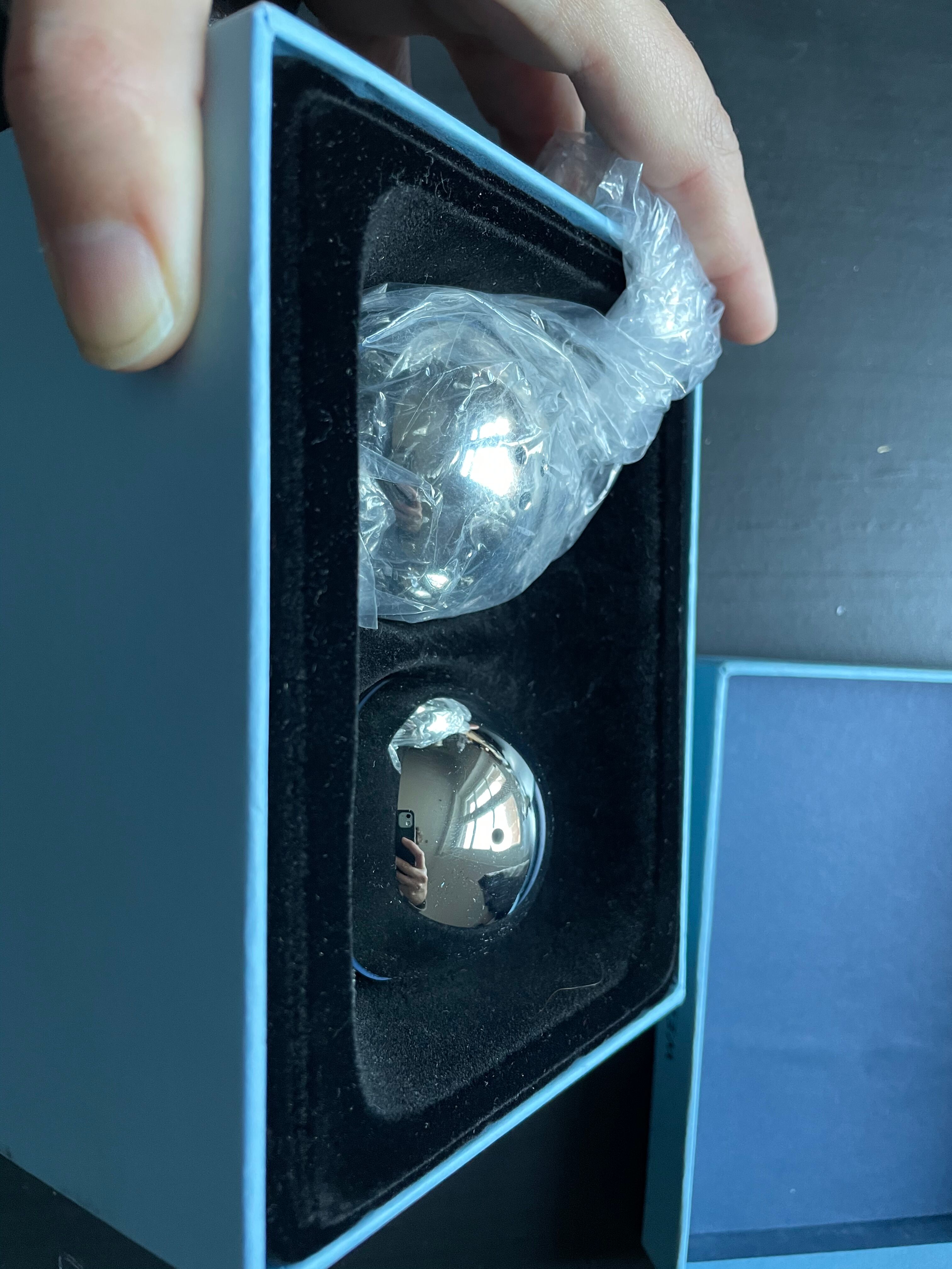 Wedgwood duo salt and pepper