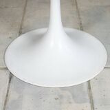 Vintage tulip table 1970