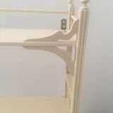 Wall-mounted shelf cabinet to hang