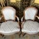 Paire de fauteuils cabriolets de style Louis XV