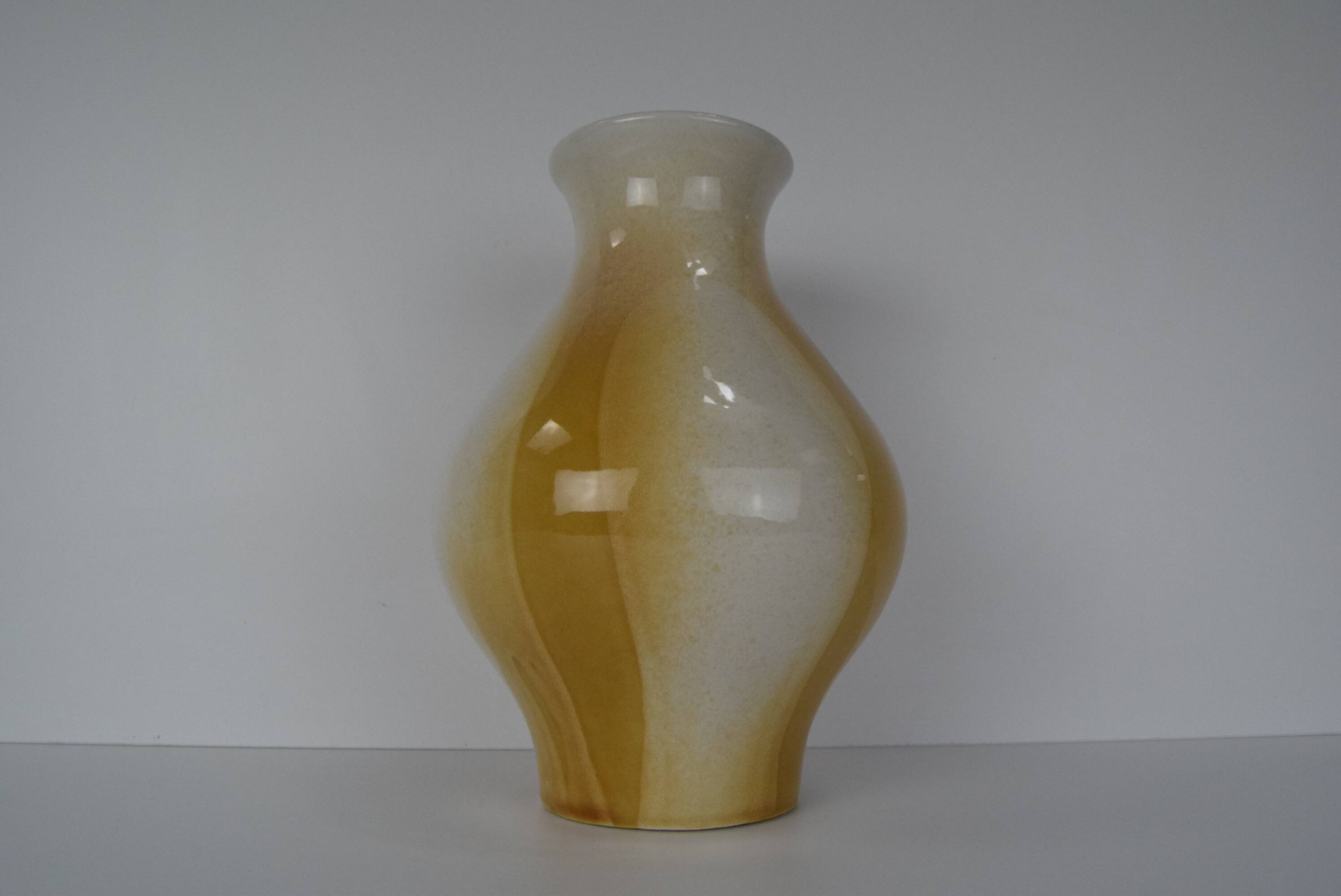 Mid-century Design Vase by Ditmar Urbach, Collection JULIE, 1964.