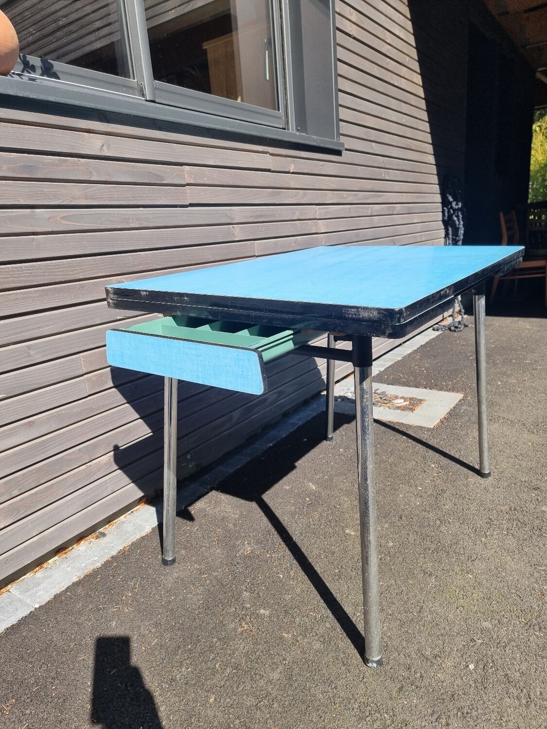 Vintage formica blue table