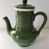 Coffee maker with filter